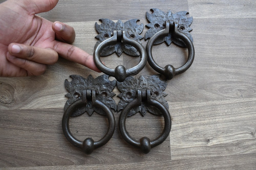 vintage Cast Iron knocker chest door ring Pull drop handle knobs 4 pic