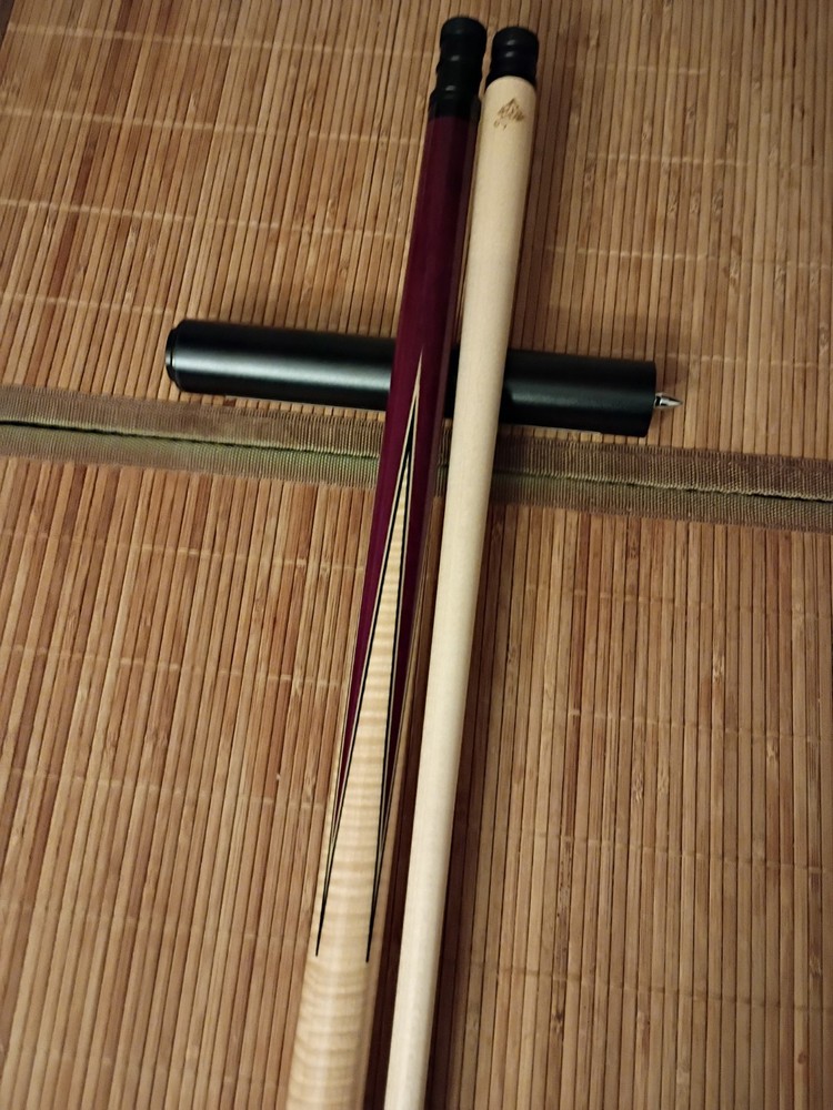 Tiger Pool Cue