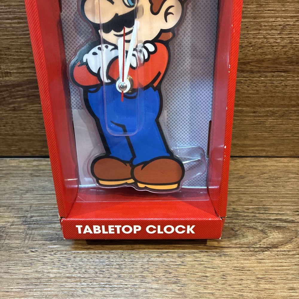 Nintendo Super Mario Tabletop Clock Battery Powered