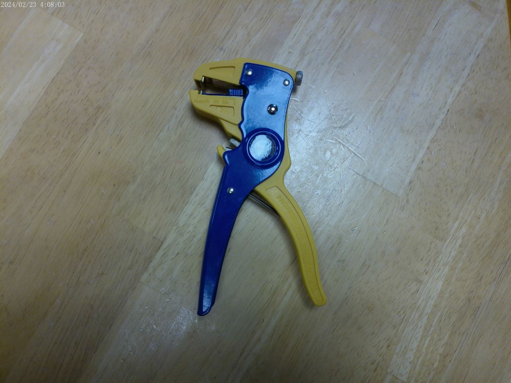 7" SELF ADJUSTING MULTI GAUGE AUTOMATIC WIRE STRIPPER/CUTTER GC ELECTRONICS