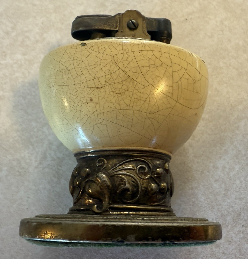 Antique Ceramic Ronson Leona Table Lighter As IS