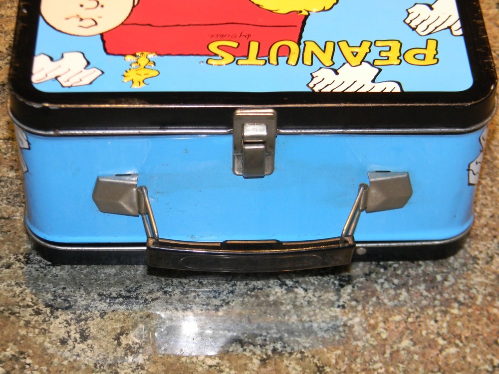 Peanuts Charlie Brown Metal Lunch Box Loungefly 2013