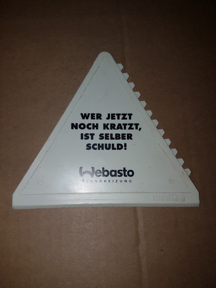 Eiskratzer mit Werbung Webasto