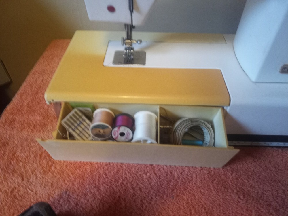 Vintage Centennial Dial & Sew Zig-Zag Sewing Machine w. Accessories & Case