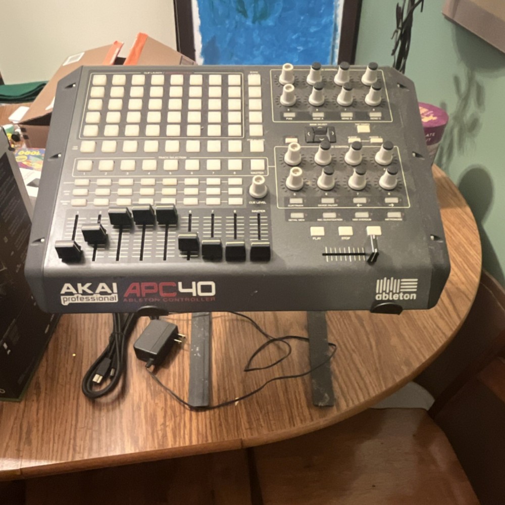Akai Professional APC40 DAW MIDI Controller Ableton