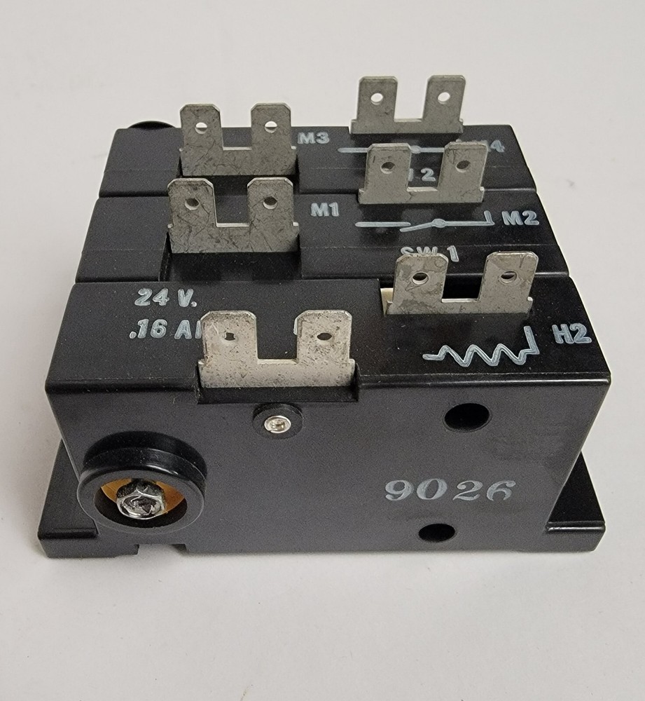 WHITE-RODGERS TIME DELAY RELAY 24A52-6.