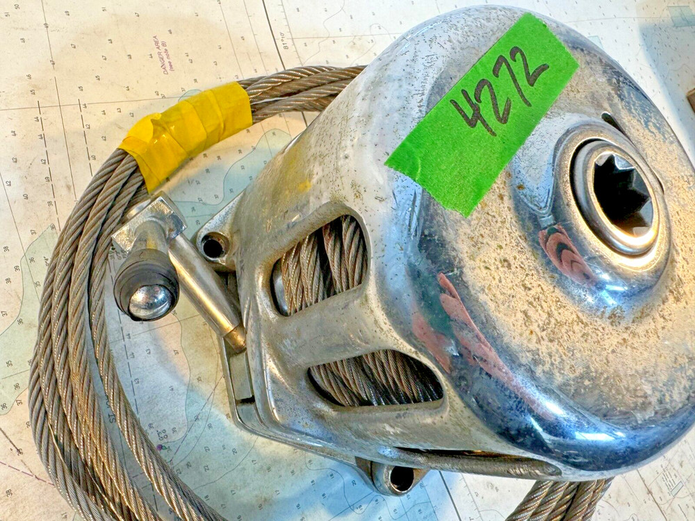 Barient Wire Halyard Winch