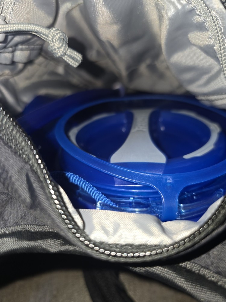 Camelbak Rogue Hydration Pack 85oz Black/Graphite