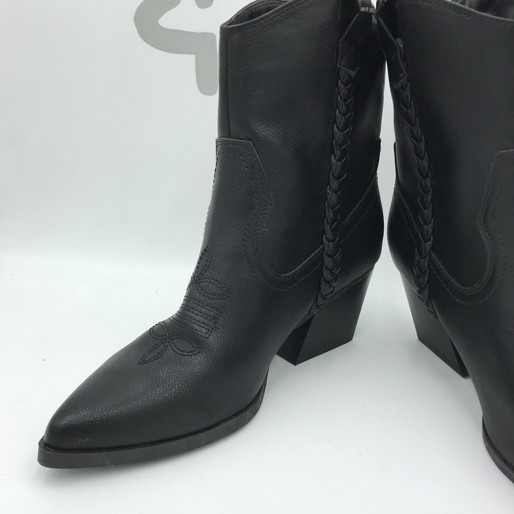 DV Dolce Vita Women's Kellar Western Ankle Boot