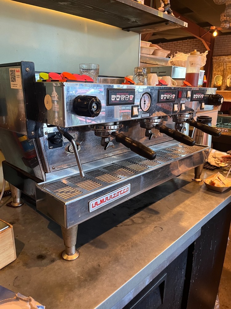 La Marzocco Linea 3 Group Semi-automatic Espresso Machine - LINEA3EE