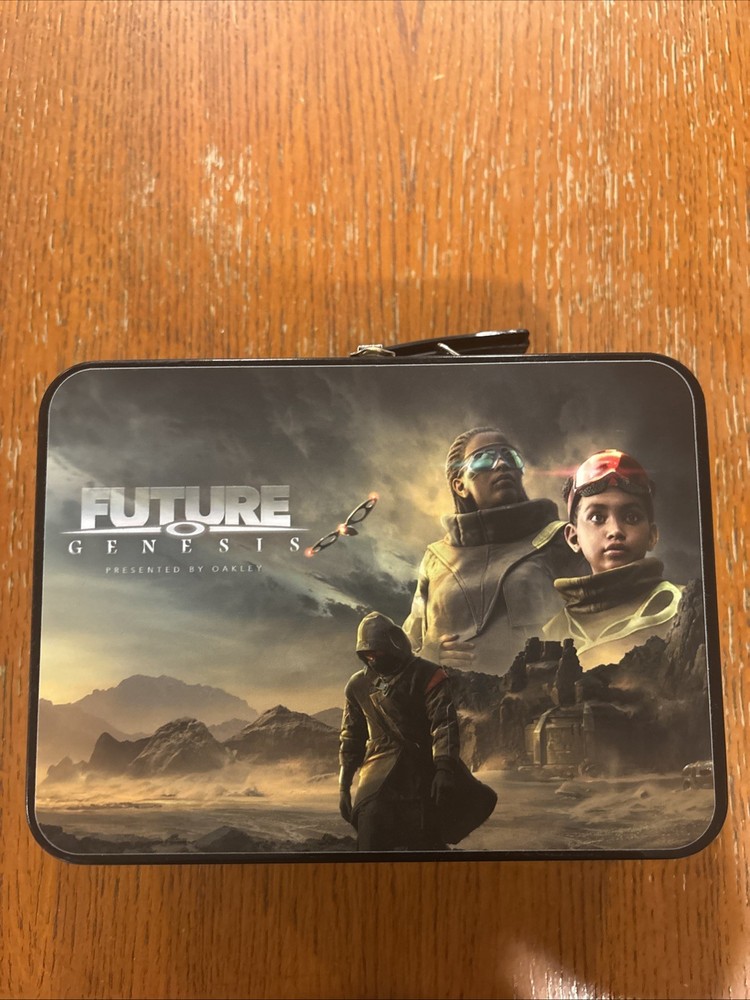 Oakley Lunchbox