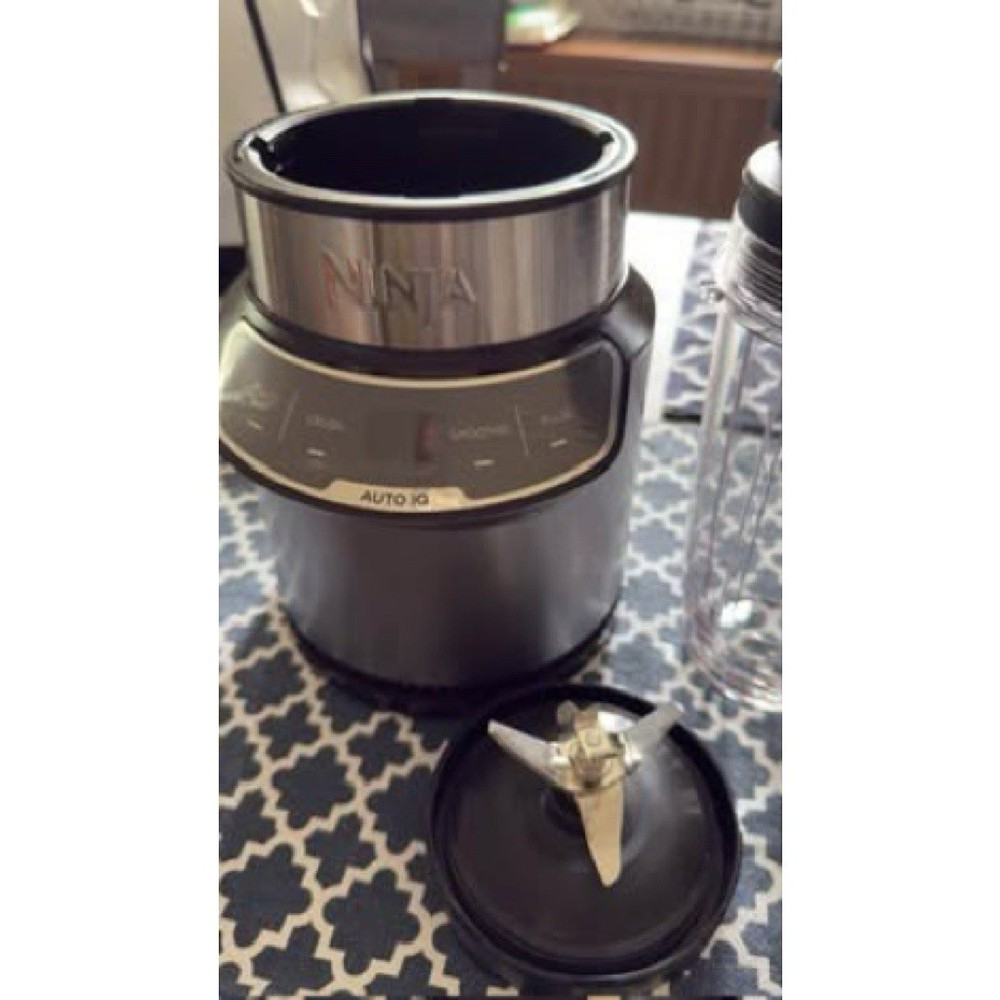 Ninja Blender with Two Cups