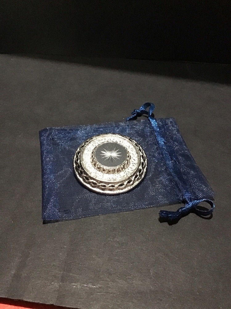 VINTAGE DESIGNER BROOCH