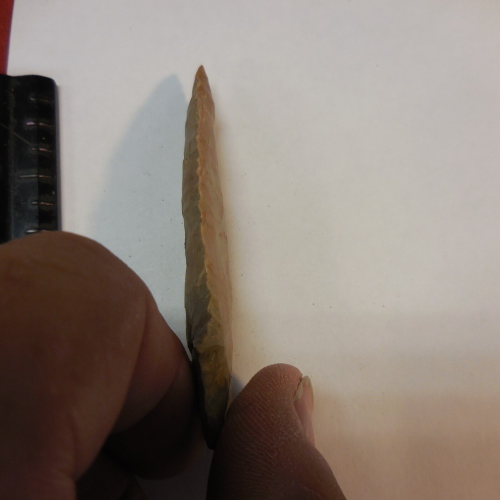 KIRK SERRATED POINT--CLASSIC FORM AND FLAKING