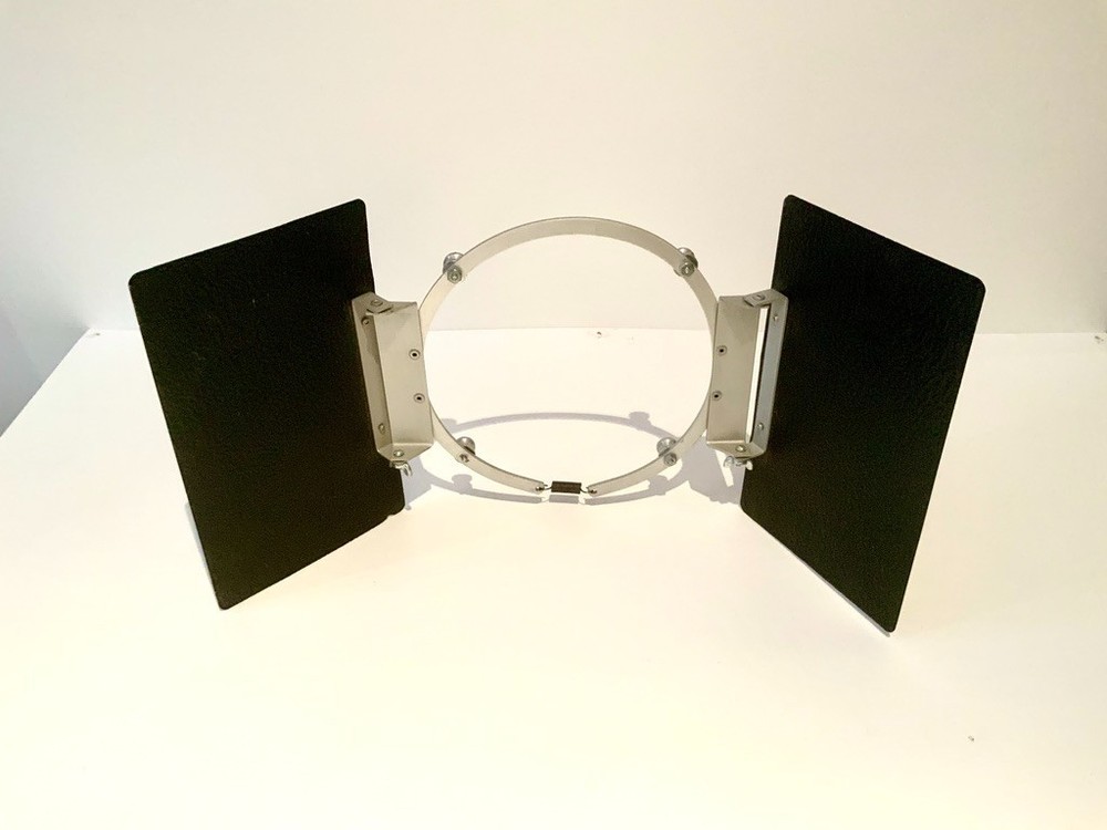 1 Barndoor Speedotron