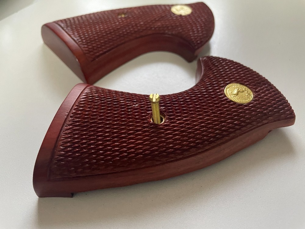 Gorgeous Hardwood Craft Grip for Colt Python (I, E Frame) Officer's Model Match