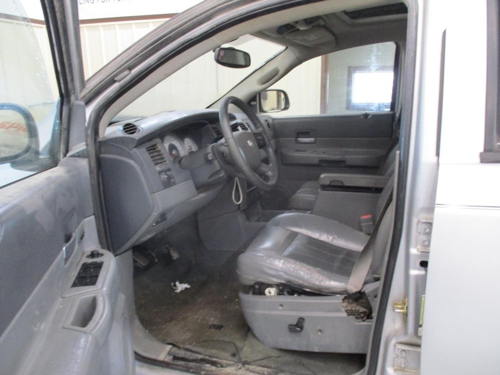 Used Headrest fits: 2005 Dodge Durango Grade A