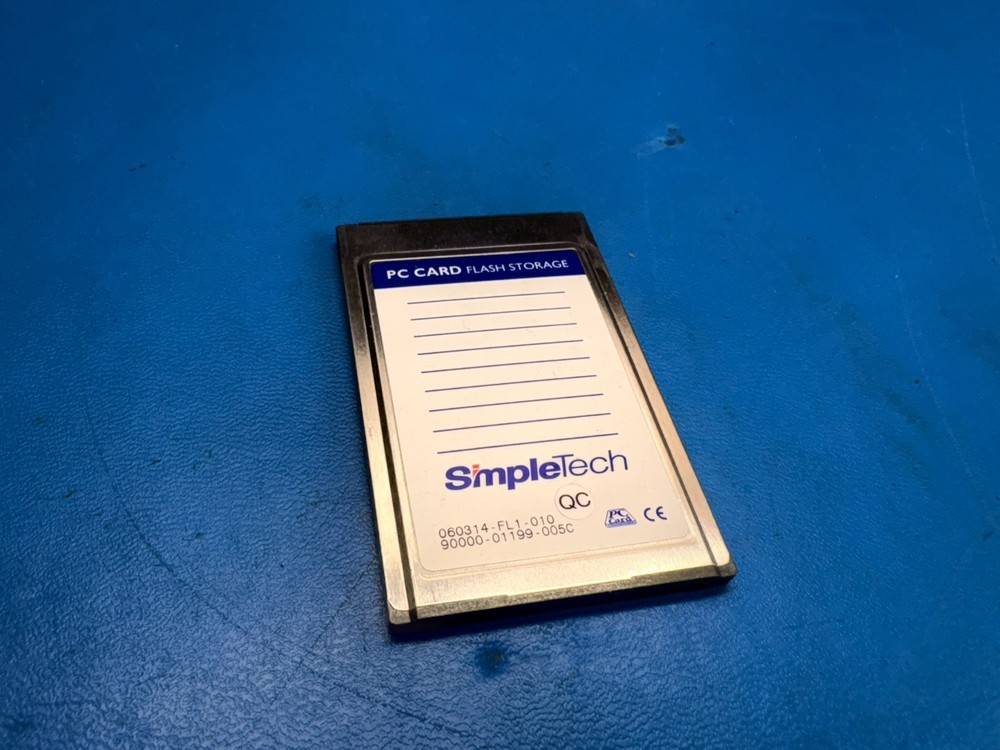SimpleTech Digital Media PC Card Flash Storage 1GB