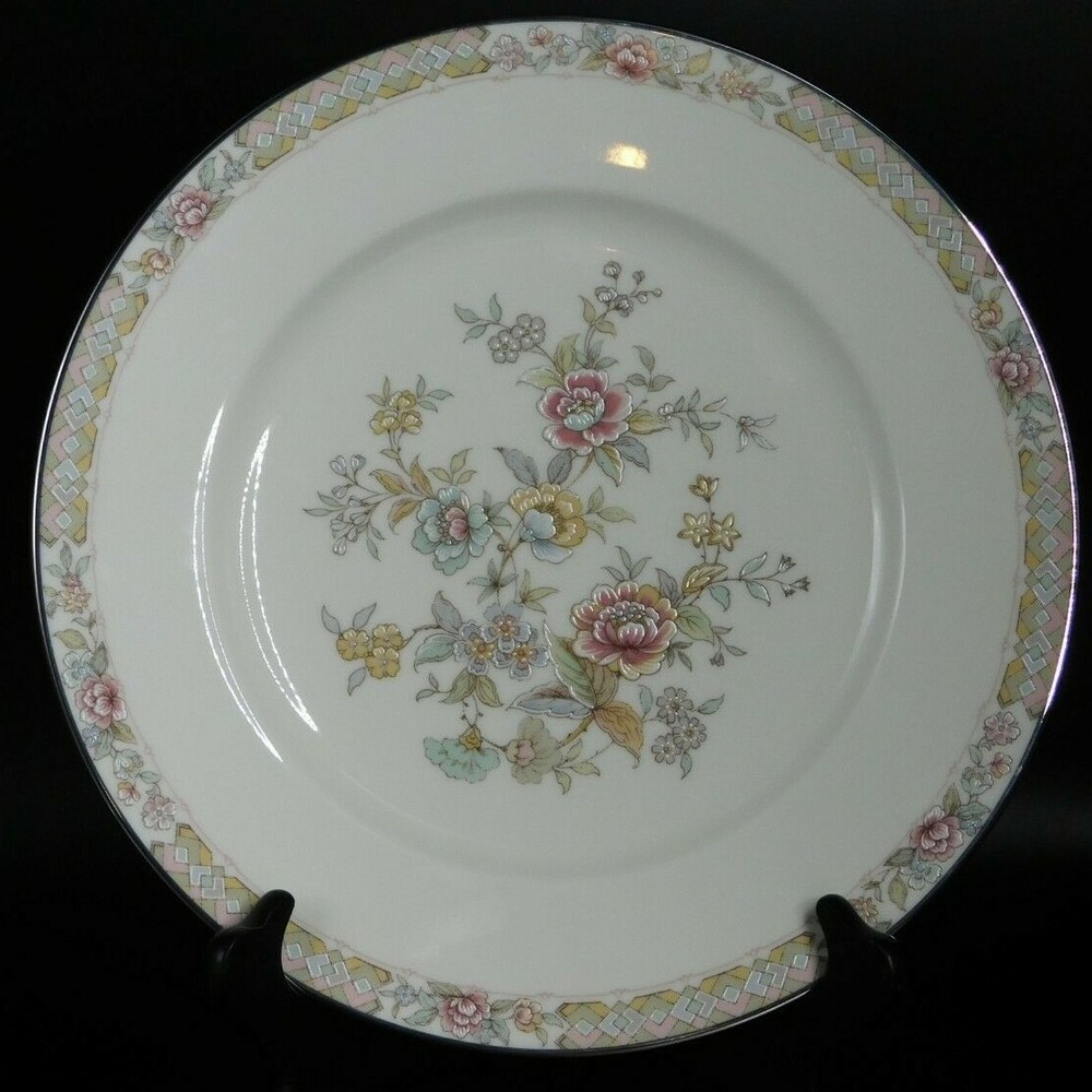Noritake Imperial Garden Dinner Plate