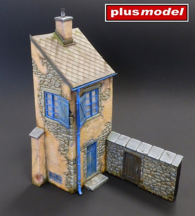 Plus Model 1/35 French House