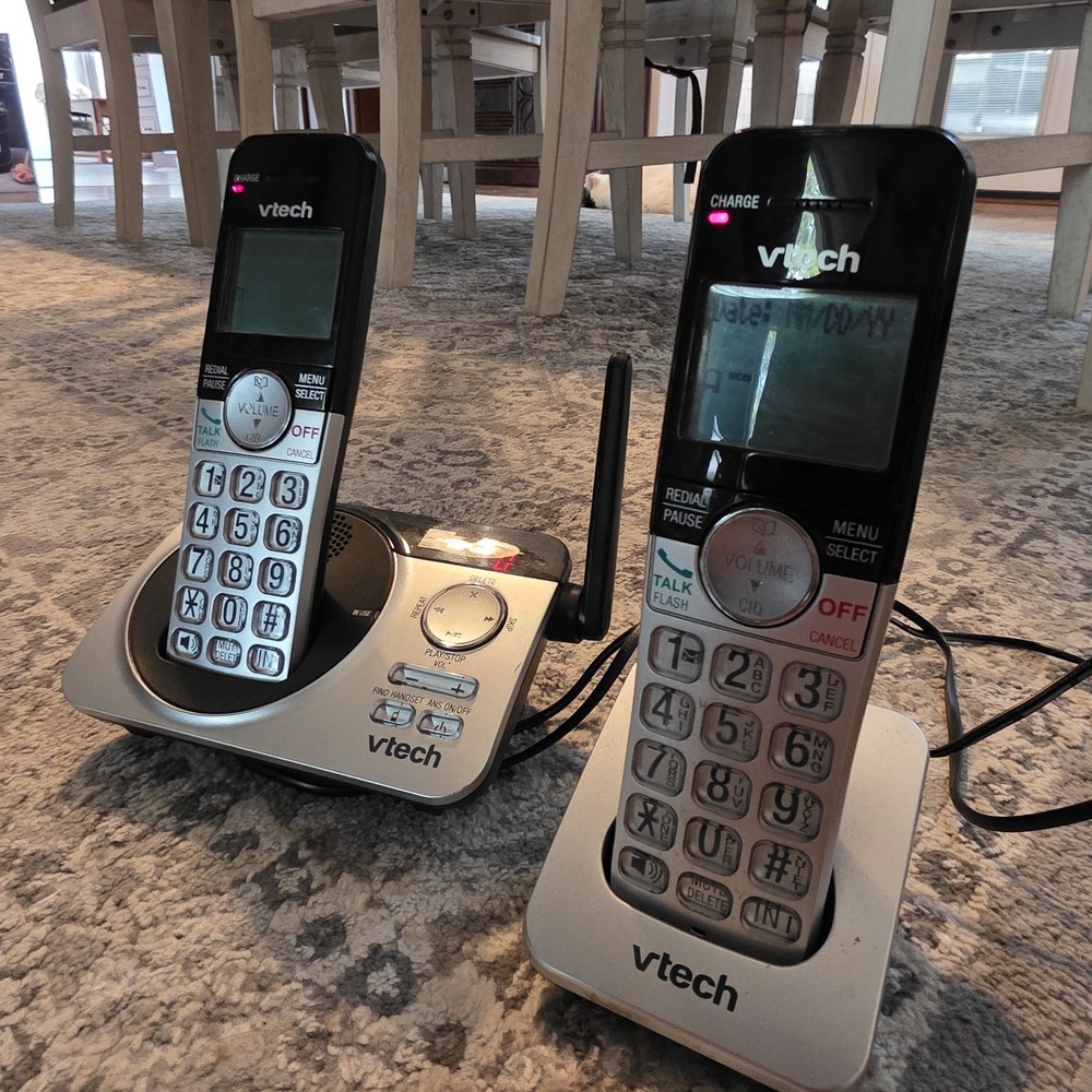 Vtech Cordless Answering System w/ extended range (2 Handset) CS5229-2