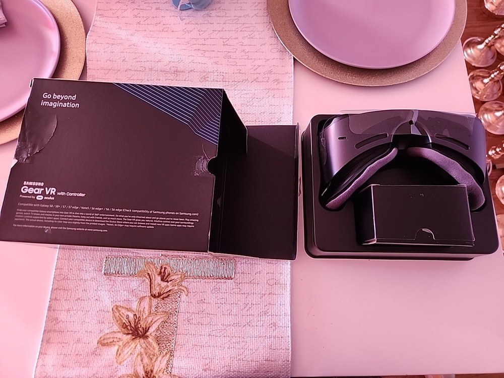 Samsung Gear VR Headset