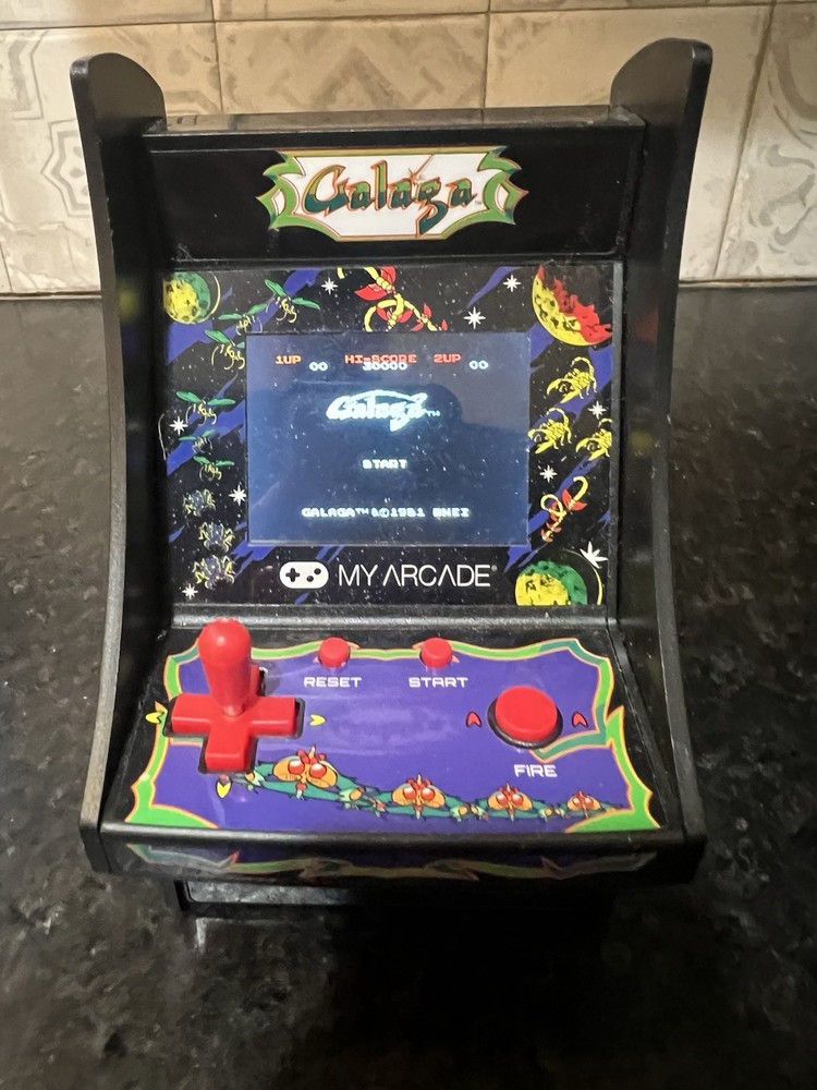 Vintage 90s Mini Galage Fun Arcade Game Mini