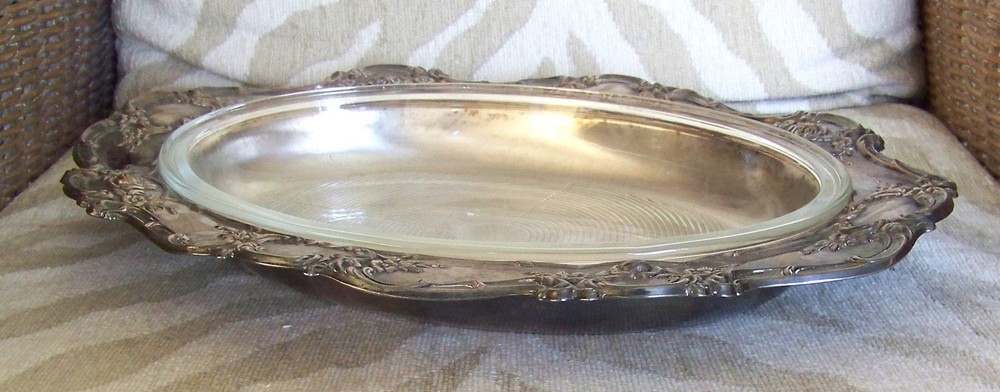 Vtg TOWLE SILVERPLATE OVAL Serving Tray ROSEBUD SCROLLWORK & PYREX Baking Dish