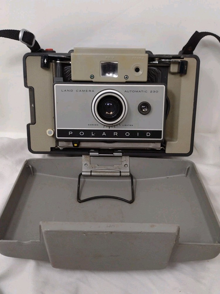 Polaroid Land Camera Model 230 Vintage Instant Camera Untested