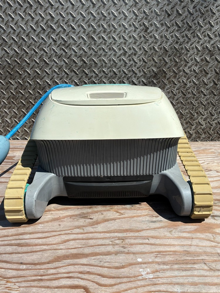 Maytronics Dolphin Active 10 Robotic Ground Pool Cleaner Basic 115 Power Supply