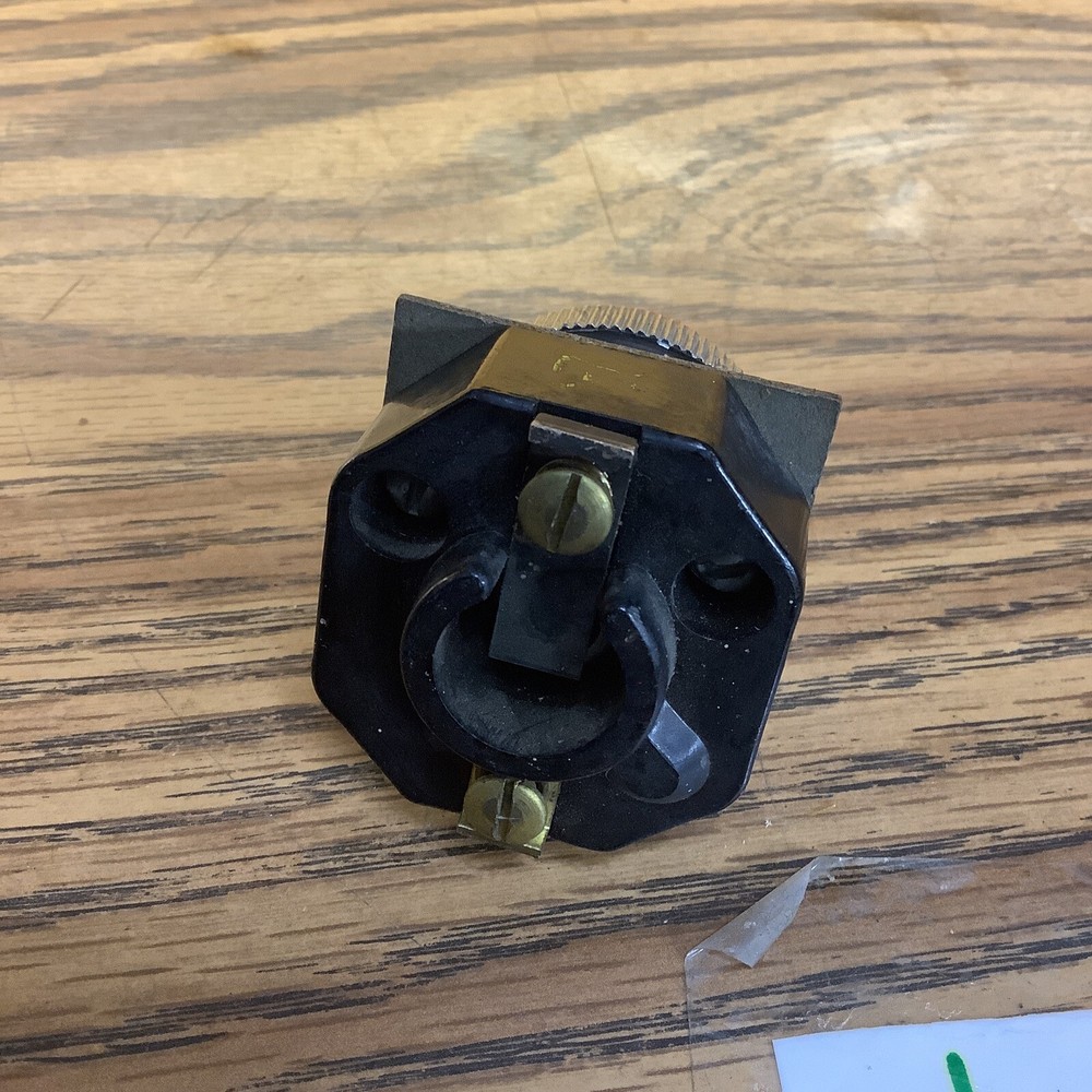 GE 125V AC/DC RED PILOT LIGHT CR2943U102H