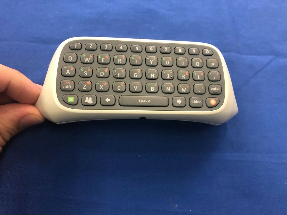 Microsoft Xbox 360 Chatpad White Handheld Controller Keyboard Attachment Used