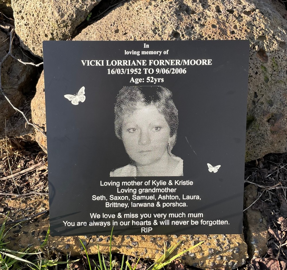 Memorial Plaque - DuraBlack (Outdoor)