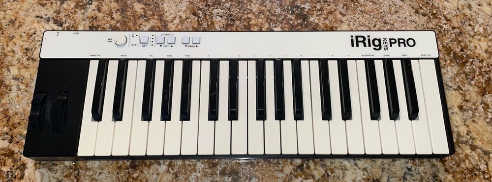 IK Multimedia IRIG KEYS PRO USB keyboard for MAC / PC MIDI 37 Keys