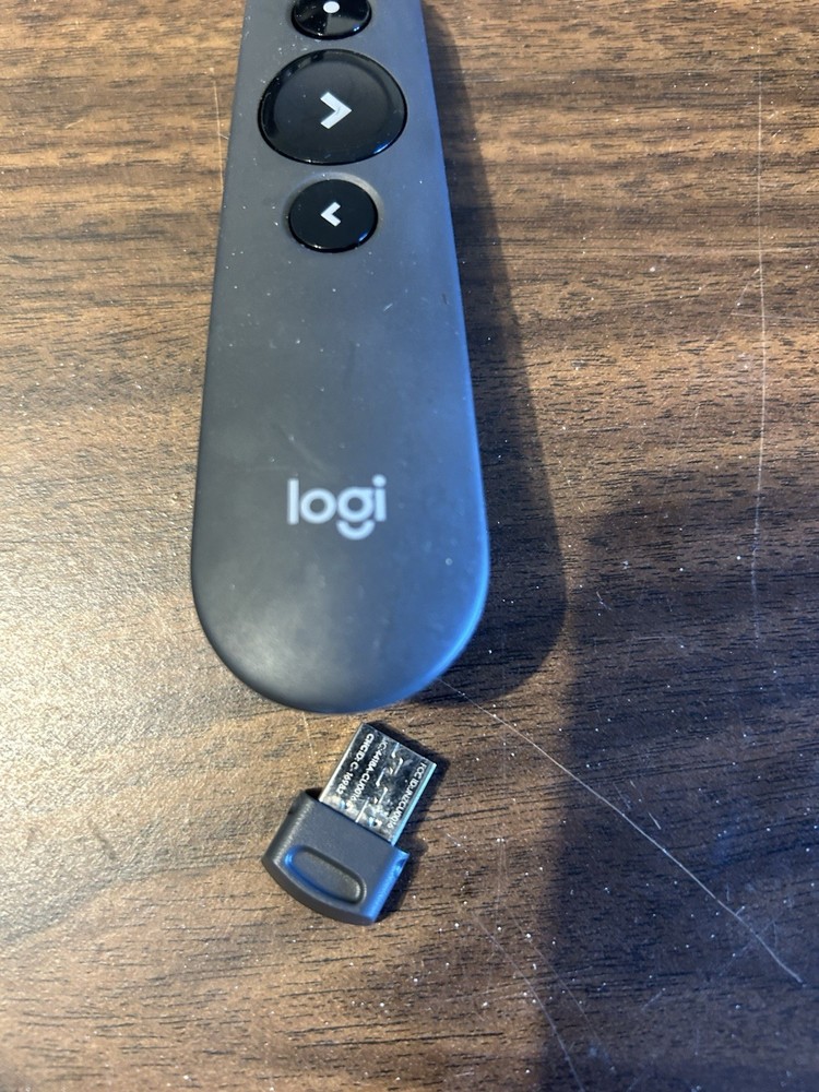 Logitech Spotlight Wireless Laser Presentation Remote Control with USB RR0015