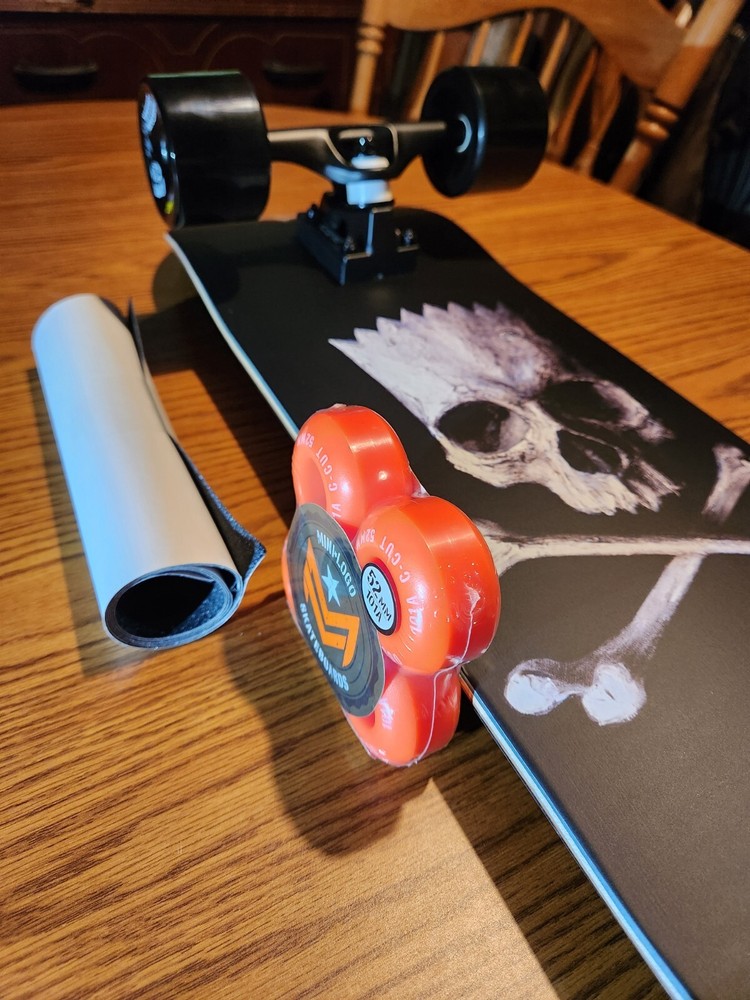 ZERO Skateboards Black Bart "BONES" Simpson 32" Double Kick,+Xtra Wheels n Grip.