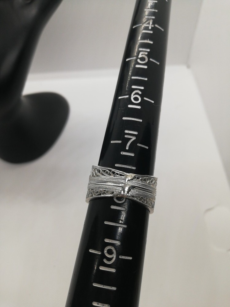 . 970 Solid Silver Women's Ring Size 8 Filigree New.