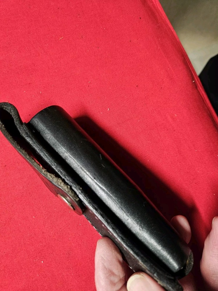 Police Black Flashlight Pouch. Casco Int'L USA.