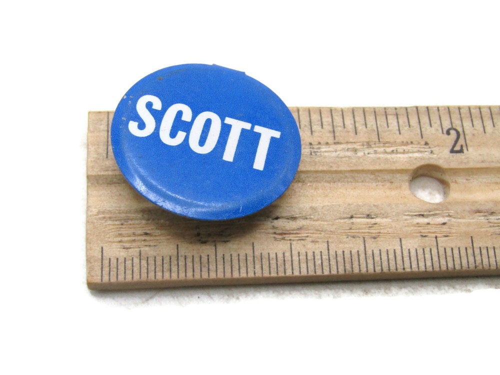 Scott Campaign Fold Over Button