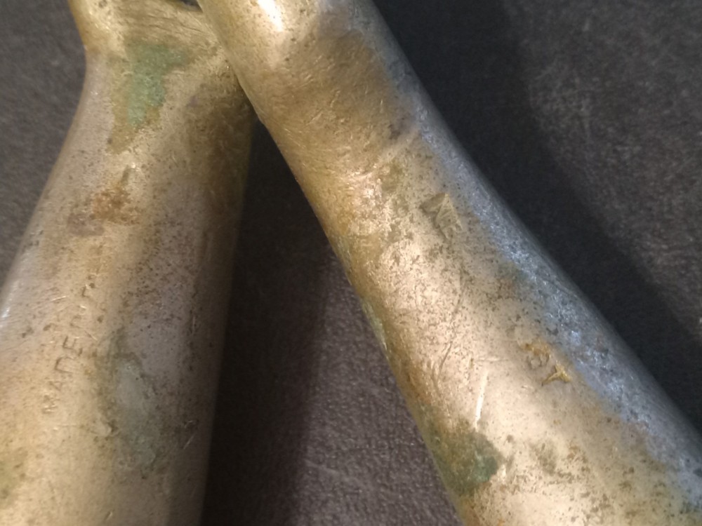 Used eggbutt snaffle bit 5 1/4 in nickel