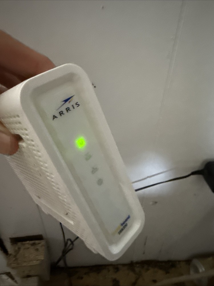 ARRIS SB8200 10 Gbps 2 Port Cable Modem