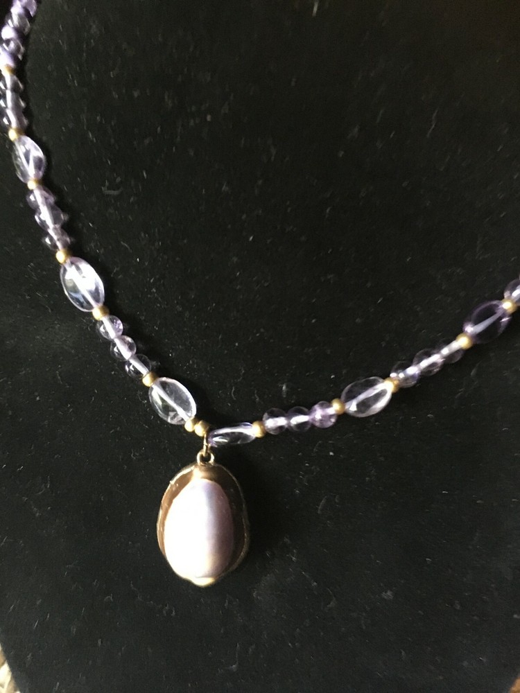 Unsigned Designer Handcrafted Artisan 1" Shell Lavender Glass Bead Necklace