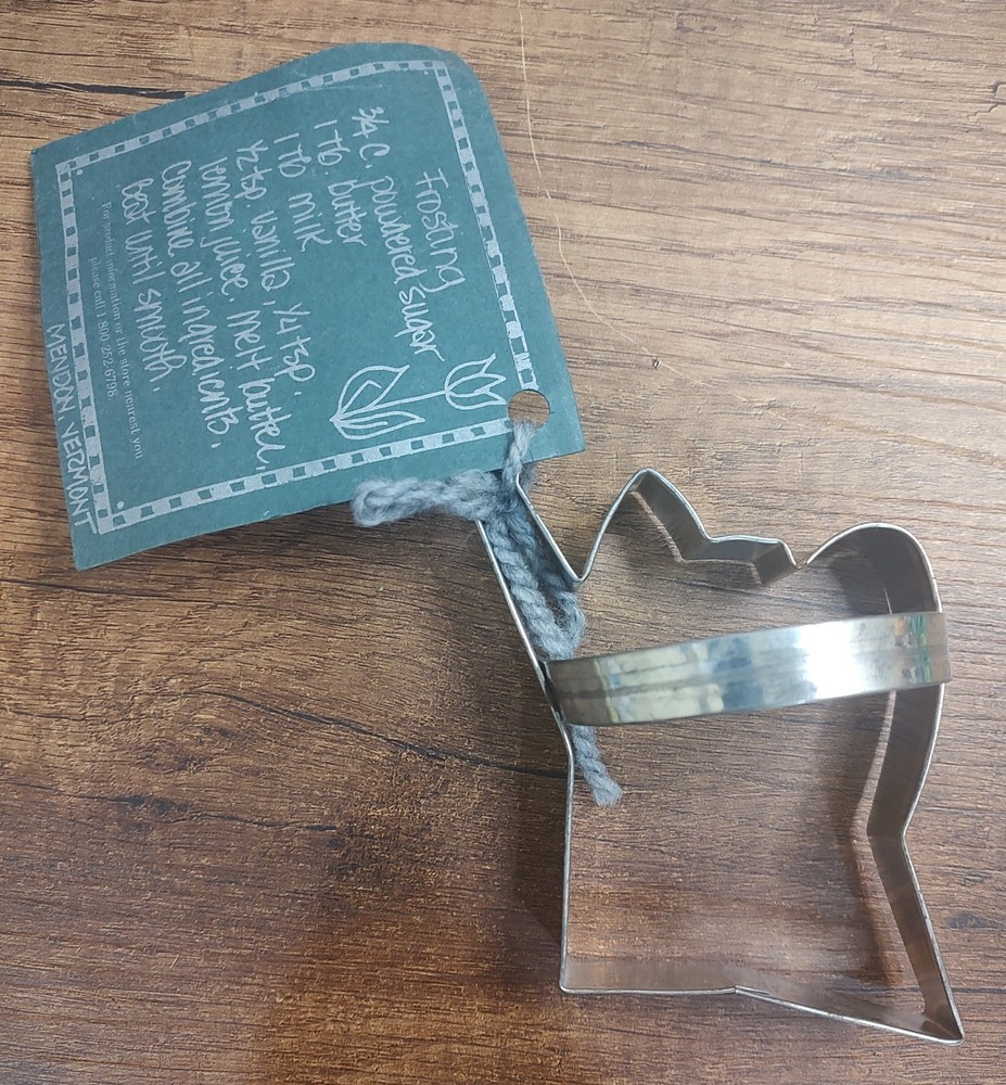 Watering Can Cookie Cutter with Handle NWT A14
