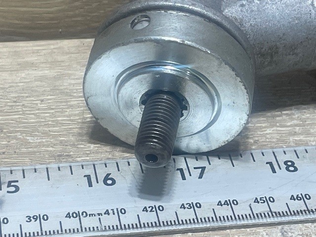SENIX 4QL GAS STRING TRIMMER. 4-CYC Gear Head OME USED