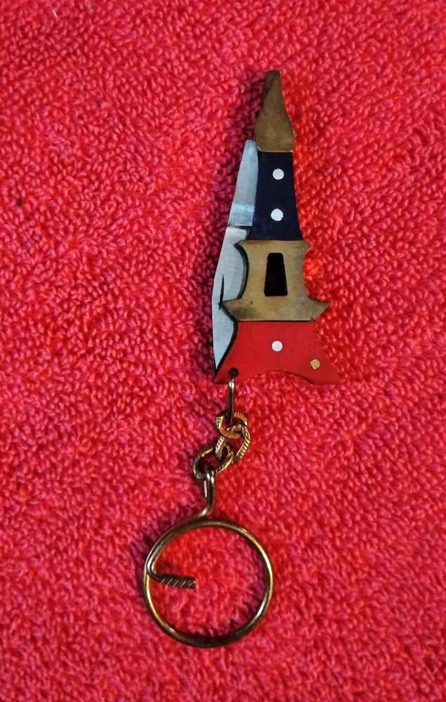 VINTAGE EIFFEL TOWER POCKET KNIFE KEYCHAIN