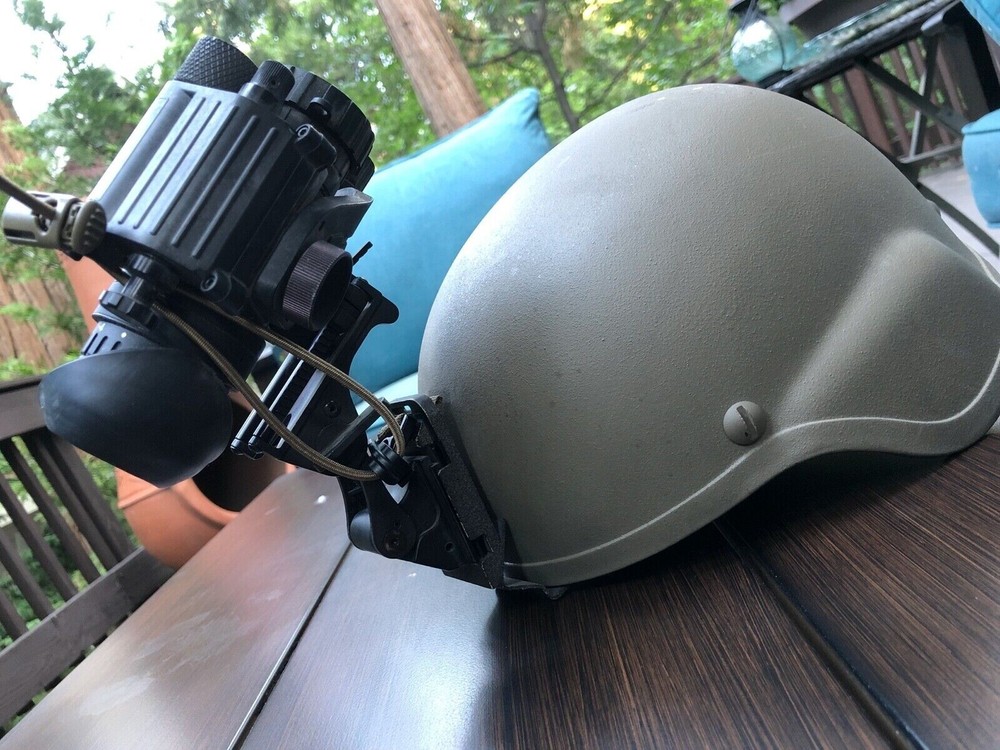 Tactical AN/PVS-14 Night Vision Lanyard System.
