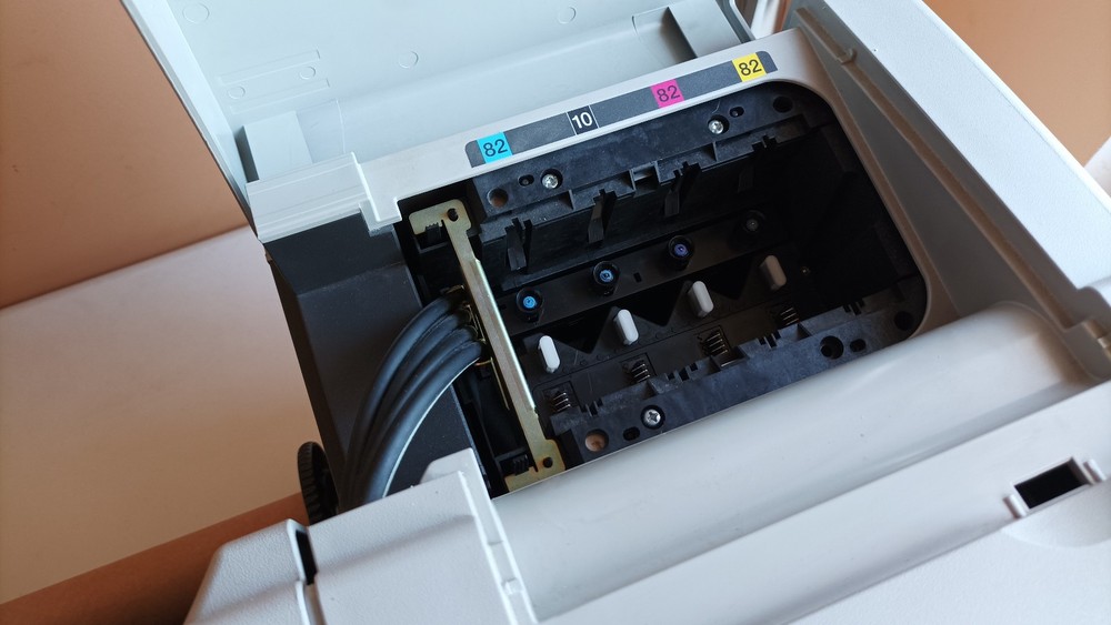 HP designjet 500 printer - working - needs servicing - let's arrange pickup