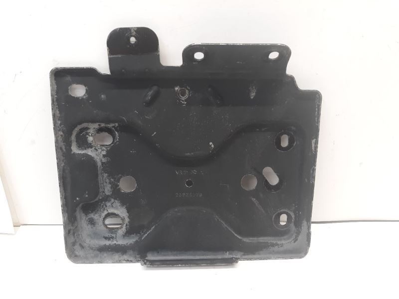 07-14 SILVERADO SIERRA BATTERY TRAY