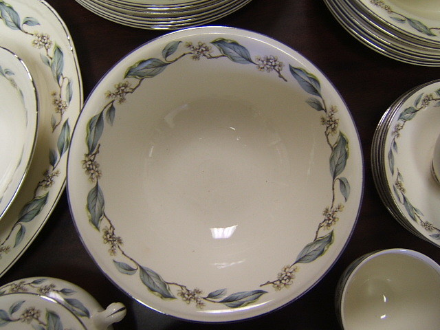 Homer Laughlin Eggshell Nautilus, Leaf & Tiny Flowers 59 Pieces Dinnerware
