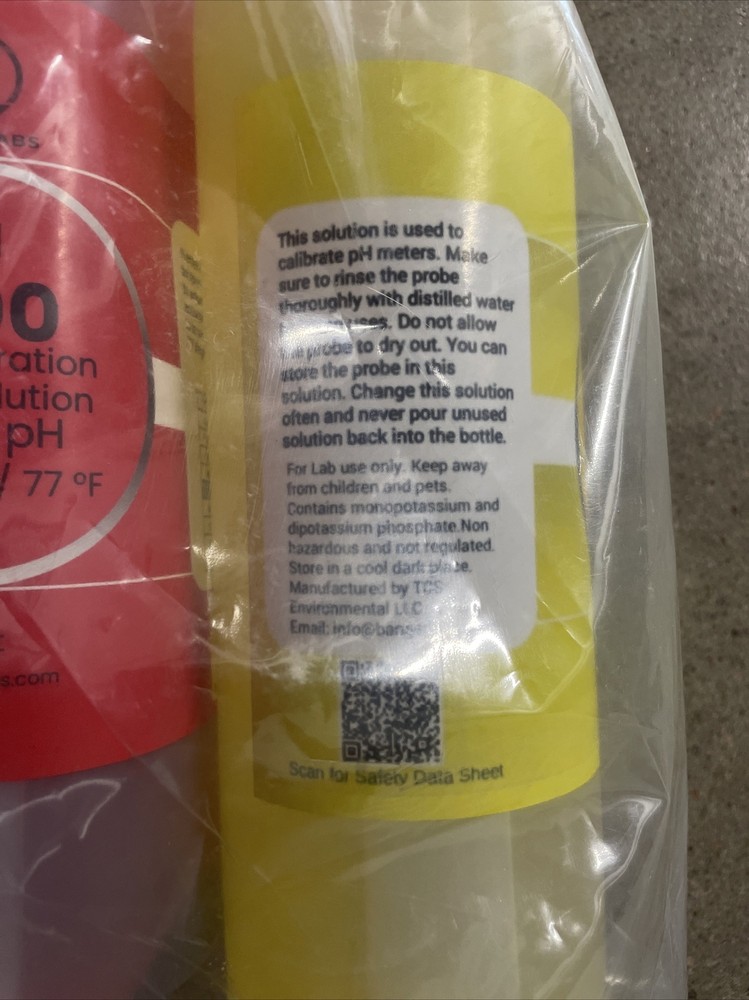 Calibration Buffer Solution pH 7.00 pH 4.00 1 Quart Banger Labs